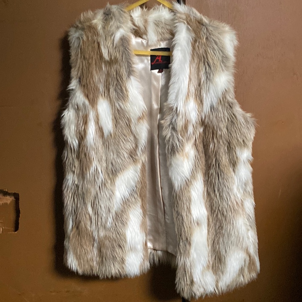 Women’s winter vest